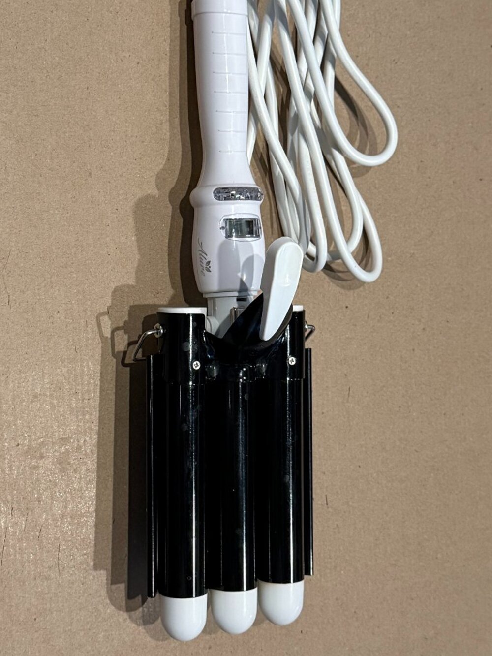 Alure Triple Barrel Hair Waver Crimper Black White Beach Waves Styling Tool